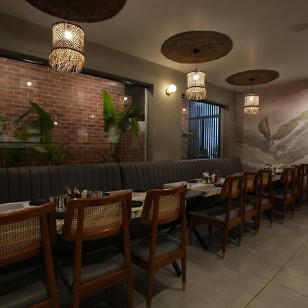 Hotel Swathi ฮอสเปต ภายนอก รูปภาพ