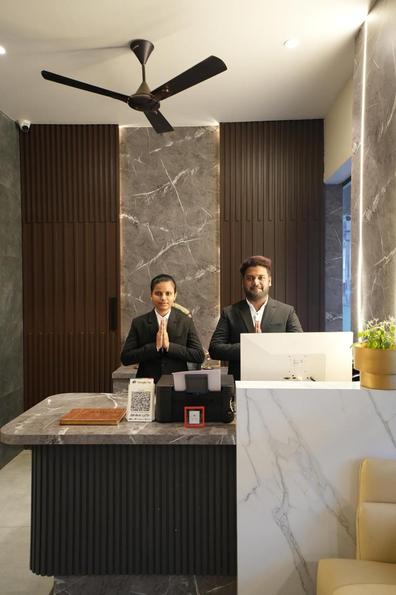 Hotel Swathi ฮอสเปต ภายนอก รูปภาพ